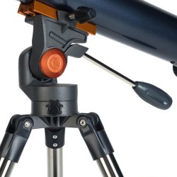 Celestron Astromaster 70 stjernekikkert inkl. smartphoneadapter og mnefilter